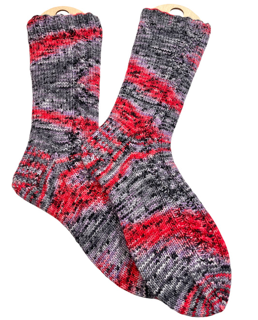 Cabled Sock Knitting Pattern